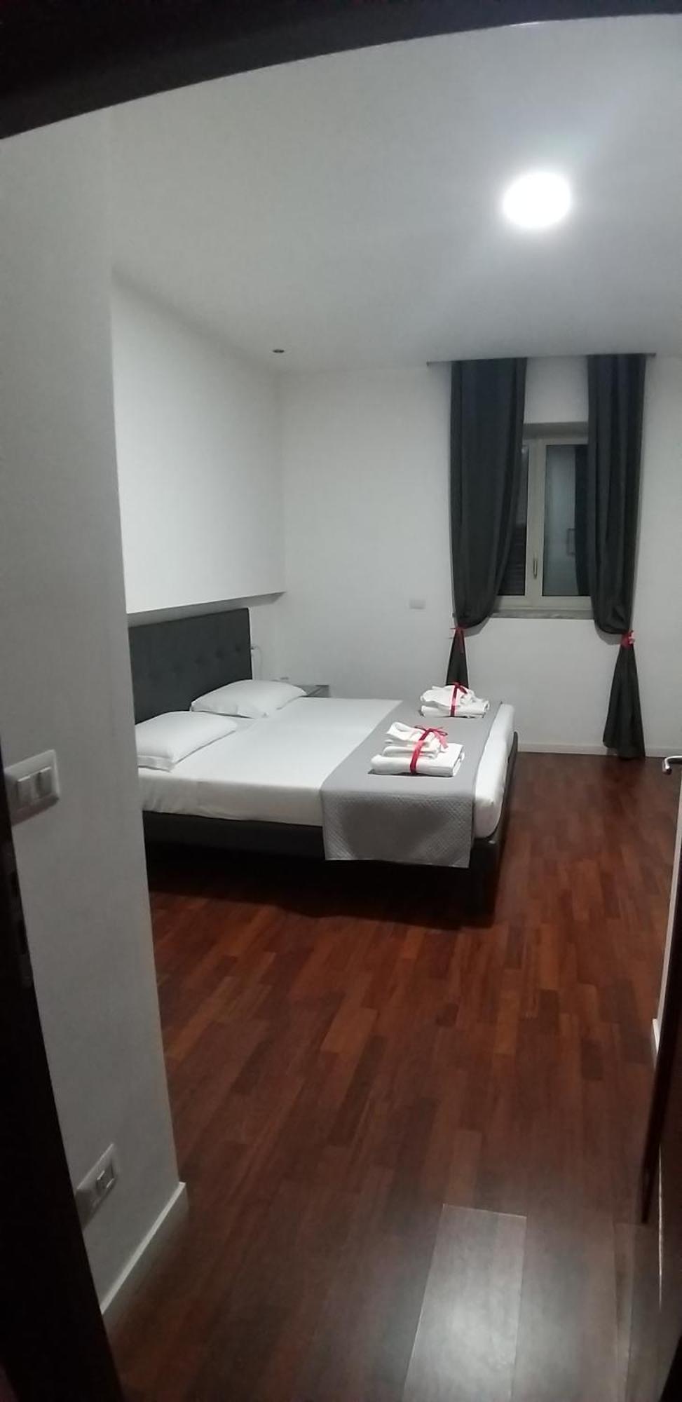 Suite Duomo เนเปิลส์ ภายนอก รูปภาพ