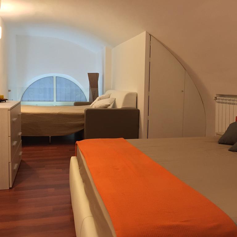 Suite Duomo เนเปิลส์ ภายนอก รูปภาพ